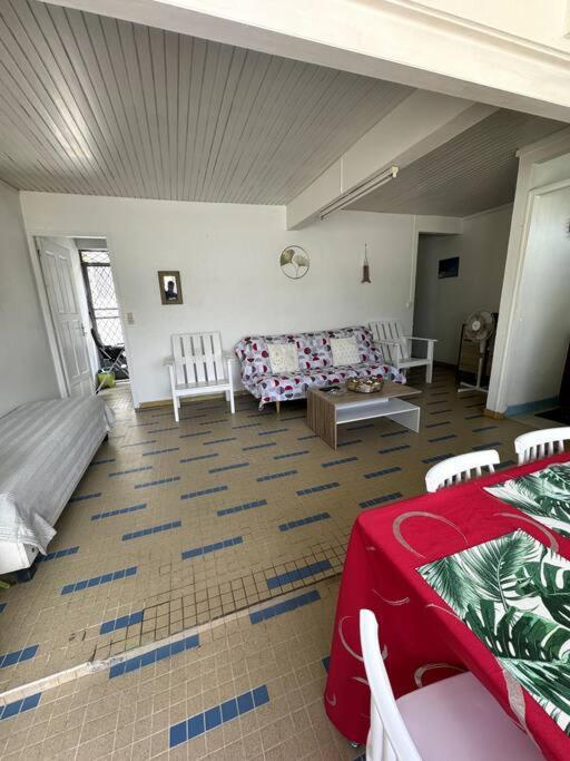 Maison Authentique A 300M De La Plage Sainte-Anne Eksteriør billede